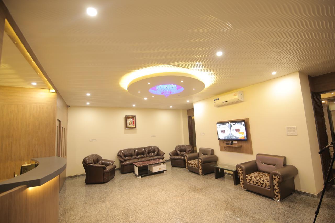 Saubhagya Inn International 러크나우 외부 사진
